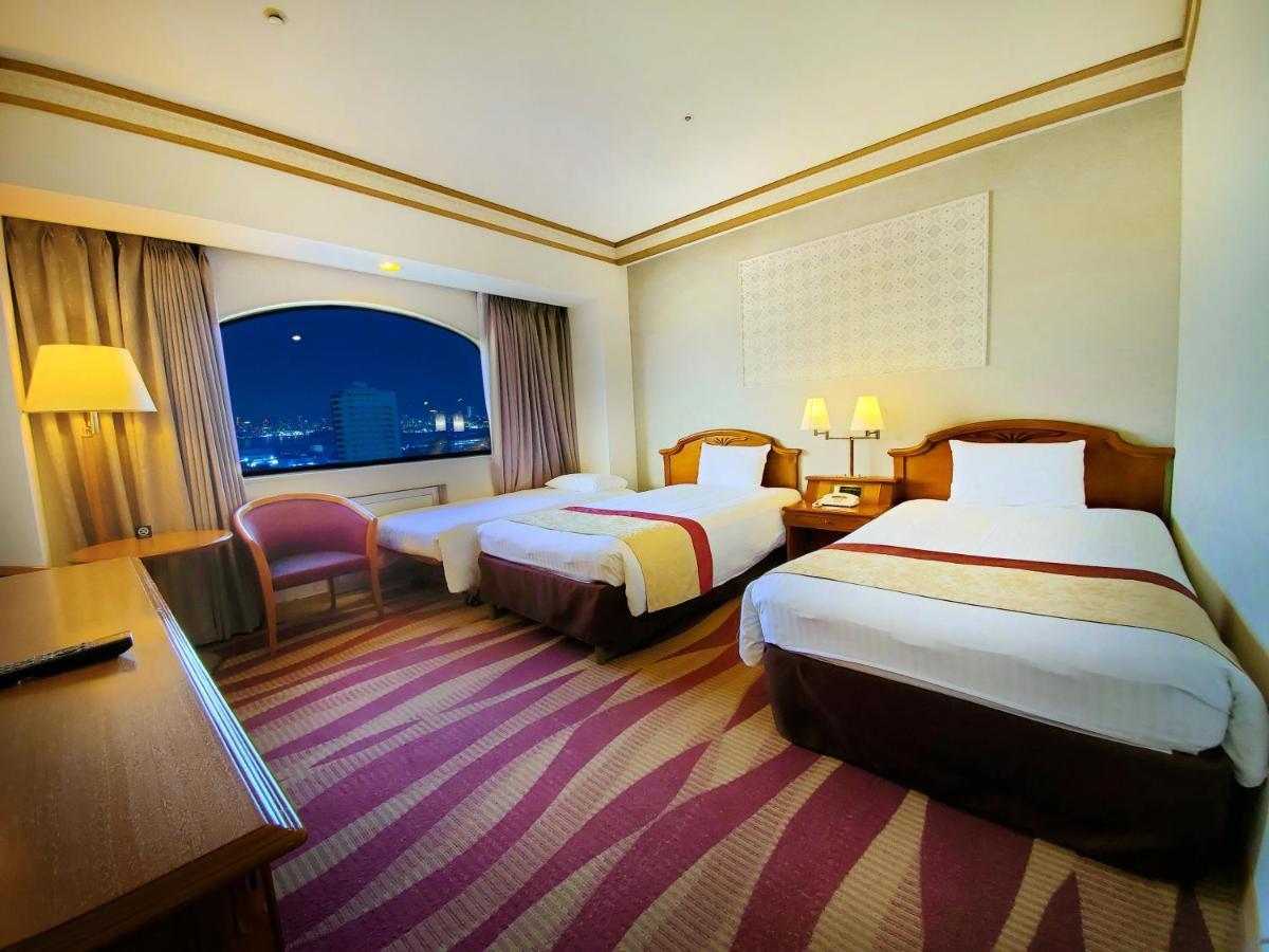 Plaza Hotel Kobe
