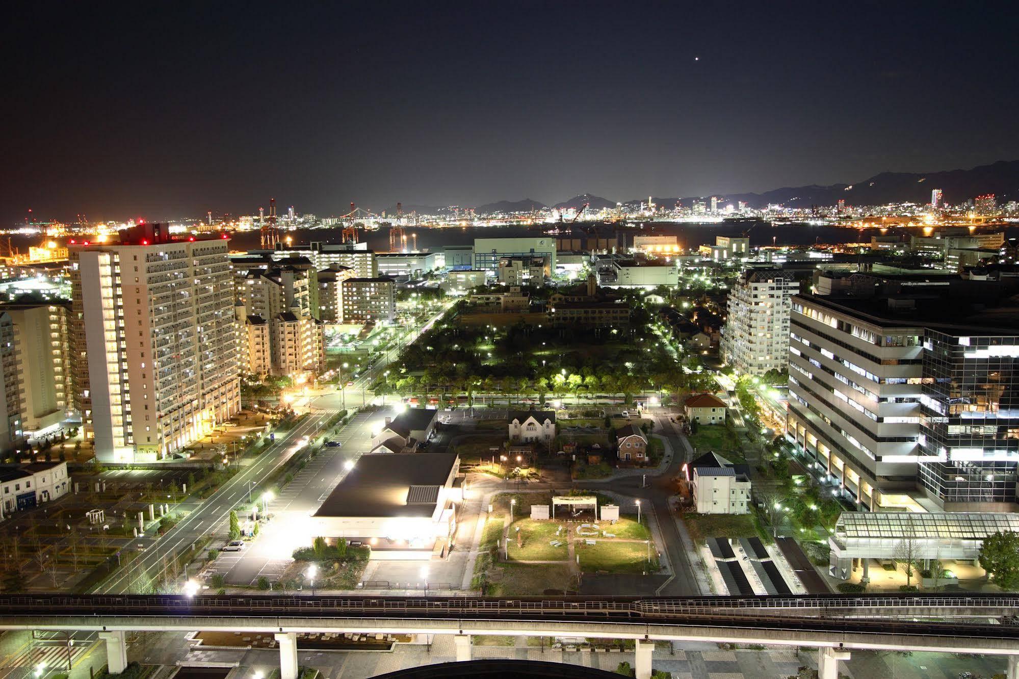 Plaza Kōbe