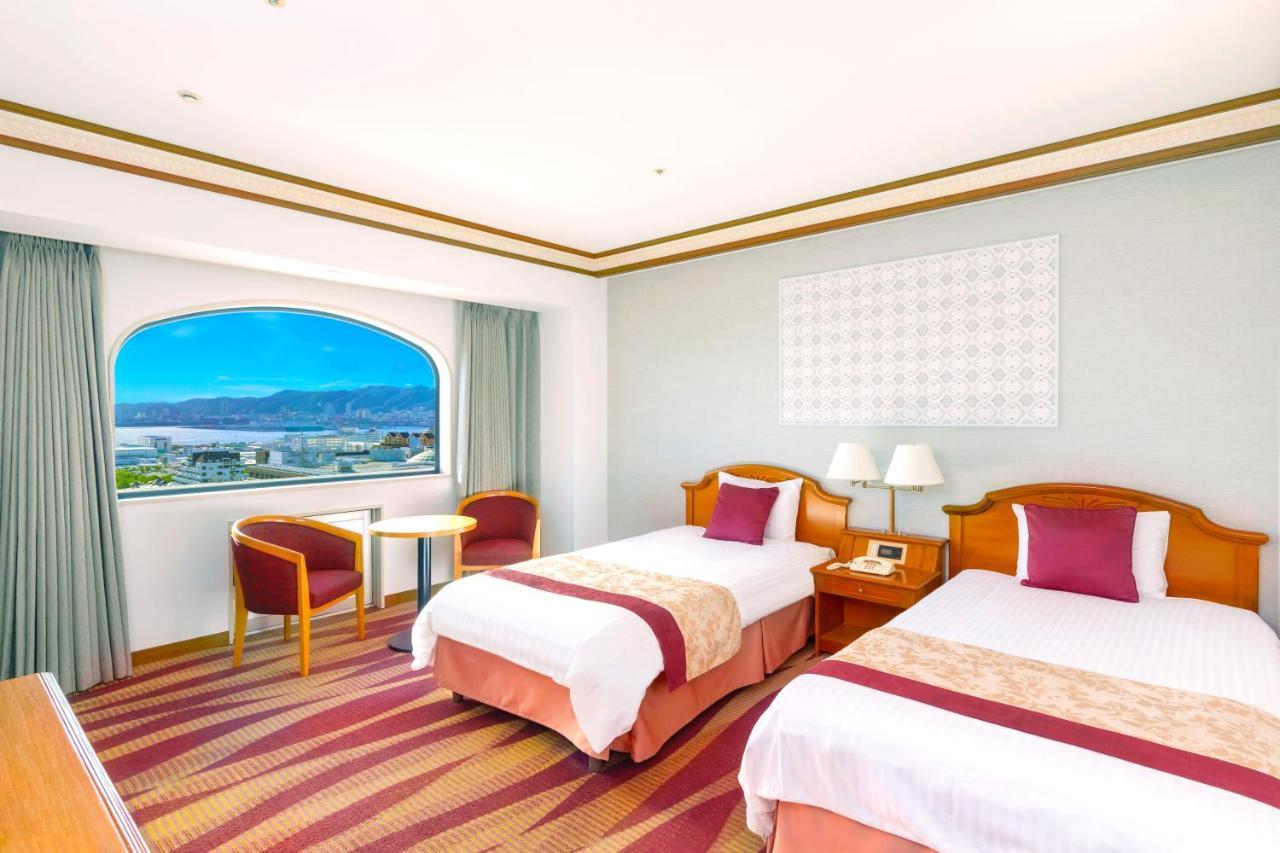 Plaza 4* Kōbe