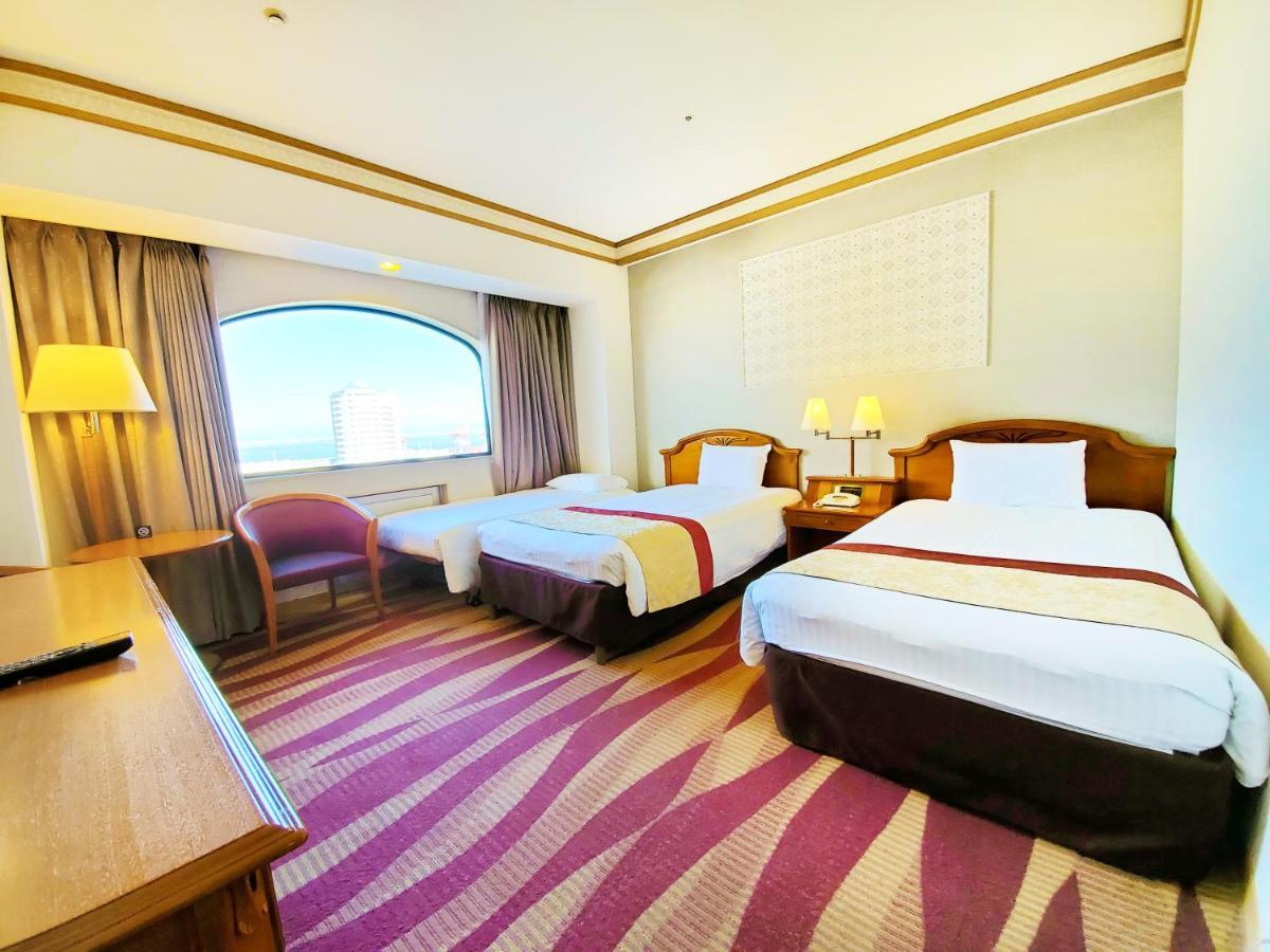 Plaza Hotel 4*