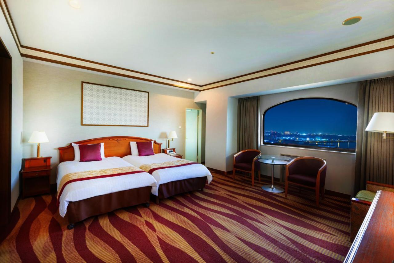 Plaza 4* Kōbe